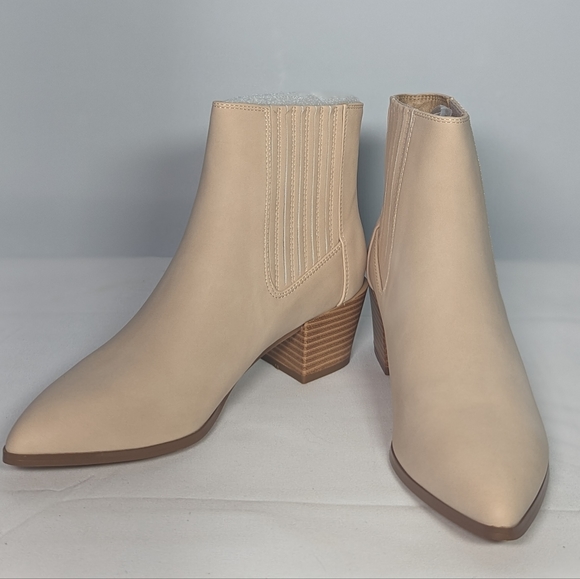 NEW Coutgo Womens Ankle Boots Chunky Heel Pointed Toe Side Sz 7.5 cream - Picture 2 of 4